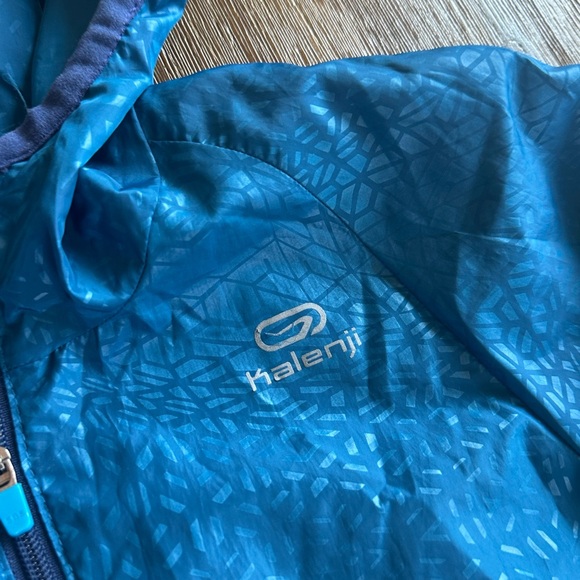 3/27$ Kids Thin Blue Raincoat size 5-6 years - Picture 4 of 8